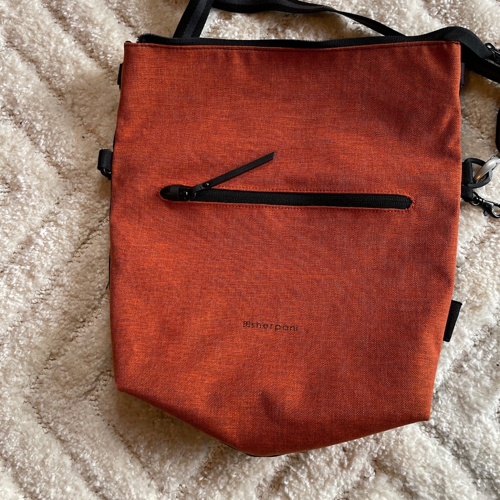 Sherpani Vale Antitheft Bag